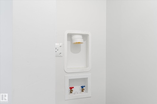 1720 35 Street, Edmonton, AB - 