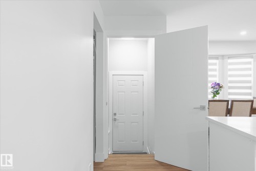 1720 35 Street, Edmonton, AB - Indoor Photo Showing Other Room