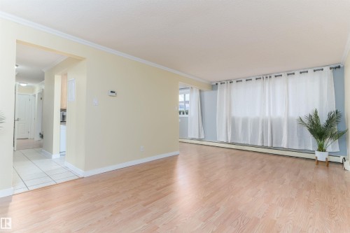 102 9925 83 Avenue, Edmonton, AB - Indoor Photo Showing Other Room