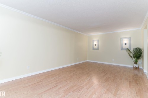 102 9925 83 Avenue, Edmonton, AB - Indoor Photo Showing Other Room