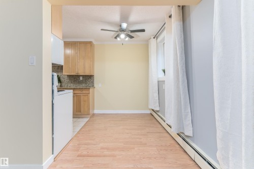 102 9925 83 Avenue, Edmonton, AB - Indoor Photo Showing Other Room