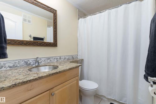 102 9925 83 Avenue, Edmonton, AB - Indoor Photo Showing Bathroom