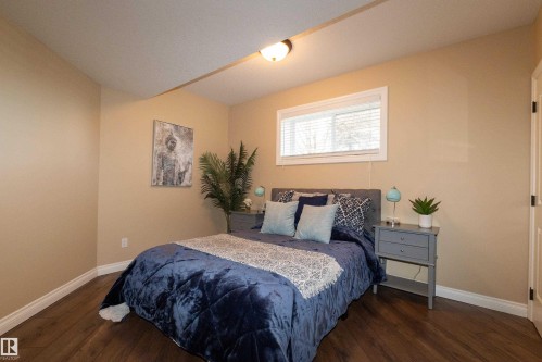 #14 52001 Rge Road 275, Rural Parkland County, AB - Indoor Photo Showing Bedroom