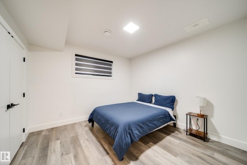4416 Suzanna Crescent, Edmonton, AB - Indoor Photo Showing Bedroom