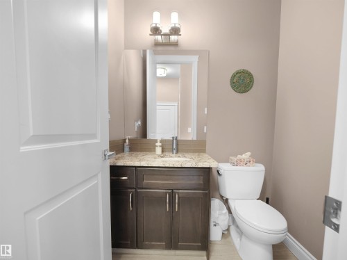 3509 West Place, Edmonton, AB - Indoor Photo Showing Bathroom