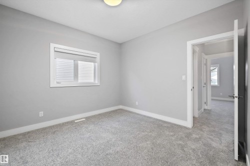 1339 Adamson Drive, Edmonton, AB - Indoor Photo Showing Other Room