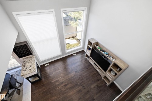 1339 Adamson Drive, Edmonton, AB - Indoor Photo Showing Other Room