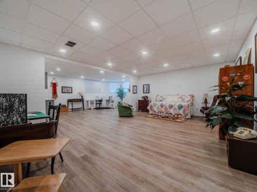 15 18343 Lessard Road, Edmonton, AB - Indoor