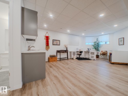 15 18343 Lessard Road, Edmonton, AB - Indoor