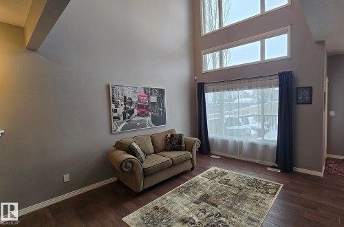 1325 Adamson Drive, Edmonton, AB - Indoor