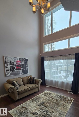 1325 Adamson Drive, Edmonton, AB - Indoor Photo Showing Other Room