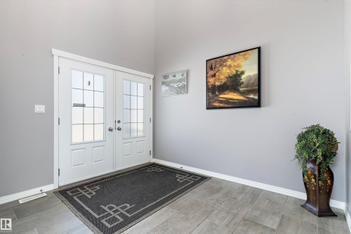 1325 Adamson Drive, Edmonton, AB - Indoor Photo Showing Other Room