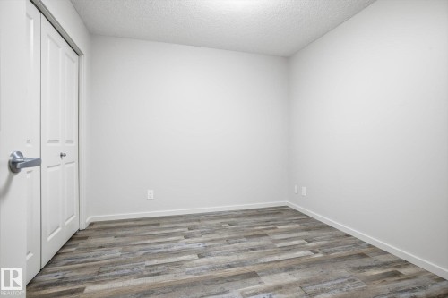 424 5515 7 Avenue, Edmonton, AB - Indoor Photo Showing Other Room