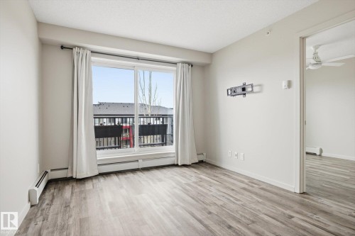 424 5515 7 Avenue, Edmonton, AB - Indoor