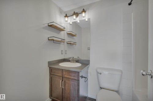 408 10118 95 Street, Edmonton, AB - Indoor Photo Showing Bathroom