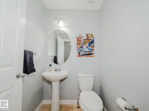 109 Rue Moreau, Beaumont, AB - Indoor Photo Showing Bathroom