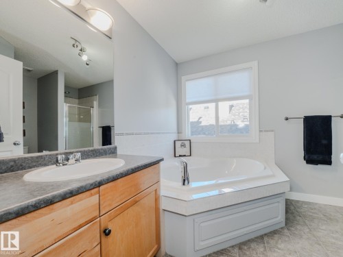 109 Rue Moreau, Beaumont, AB - Indoor Photo Showing Bathroom