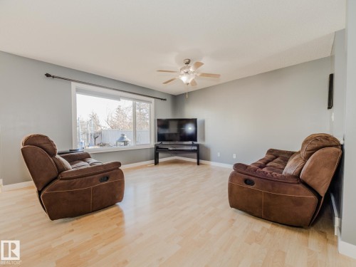 109 Rue Moreau, Beaumont, AB - Indoor Photo Showing Living Room