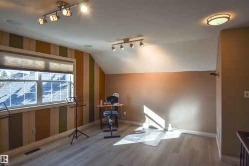 62 Linkside Boulevard, Spruce Grove, AB - Indoor Photo Showing Other Room