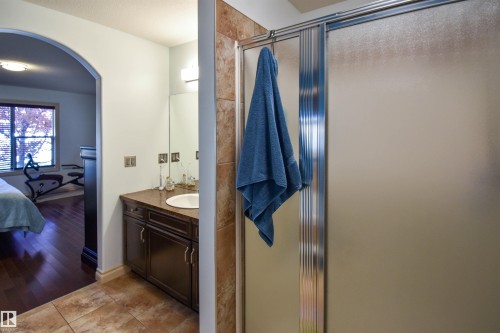 62 Linkside Boulevard, Spruce Grove, AB - Indoor Photo Showing Bathroom