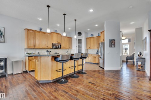 99 Shores Drive, Leduc, AB - Indoor Photo Showing Kitchen With Upgraded Kitchen