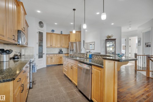 99 Shores Drive, Leduc, AB - Indoor Photo Showing Kitchen With Double Sink With Upgraded Kitchen