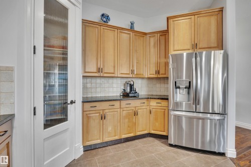99 Shores Drive, Leduc, AB - Indoor Photo Showing Kitchen