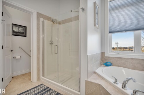 99 Shores Drive, Leduc, AB - Indoor Photo Showing Bathroom