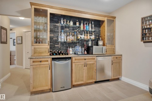 99 Shores Drive, Leduc, AB - Indoor Photo Showing Kitchen