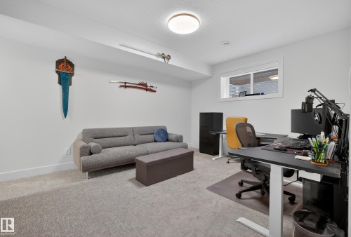 Carpeted office featuring baseboards - 1132 Wahl Place, Edmonton, AB - Indoor Photo Showing Office