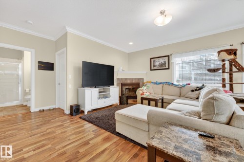 58 7293 South Terwillegar Drive, Edmonton, AB - Indoor Photo Showing Living Room