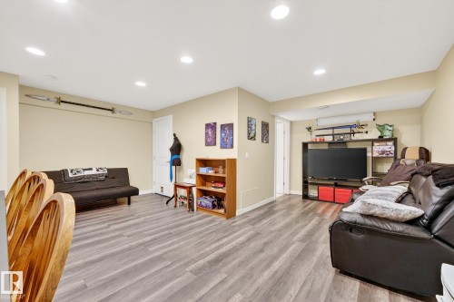 58 7293 South Terwillegar Drive, Edmonton, AB - Indoor