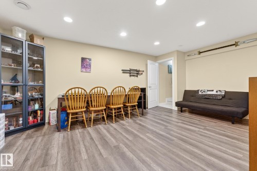 58 7293 South Terwillegar Drive, Edmonton, AB - Indoor