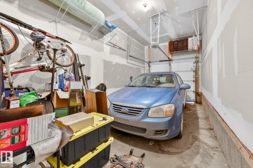 58 7293 South Terwillegar Drive, Edmonton, AB - Indoor Photo Showing Garage
