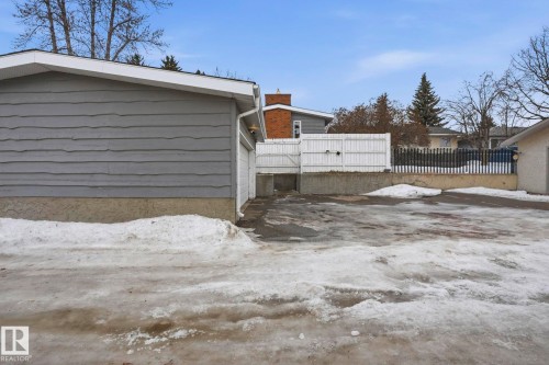 10703 31 Street, Edmonton, AB - Outdoor With Exterior