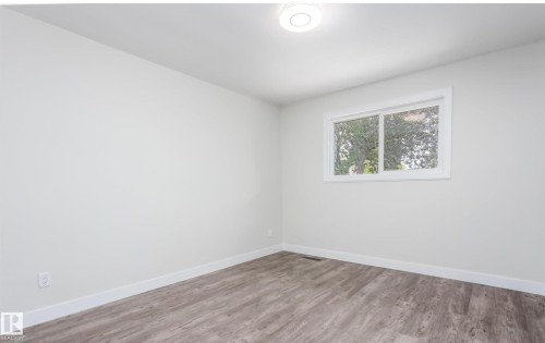 6511 95 Avenue, Edmonton, AB - Indoor Photo Showing Other Room