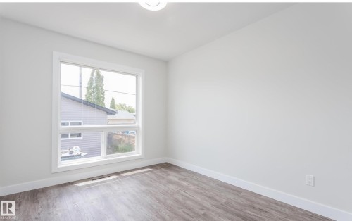 6511 95 Avenue, Edmonton, AB - Indoor Photo Showing Other Room