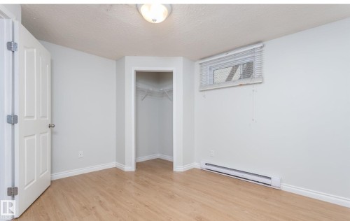 6511 95 Avenue, Edmonton, AB - Indoor Photo Showing Other Room