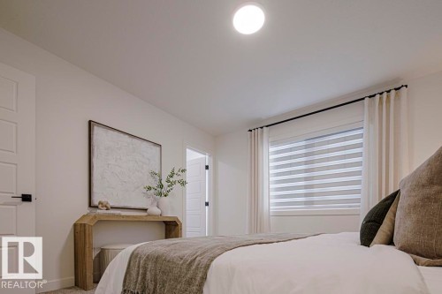 4178 Kinglet Drive, Edmonton, AB - Indoor Photo Showing Bedroom