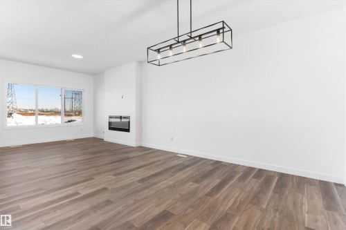 19312 29 Avenue, Edmonton, AB - Indoor Photo Showing Other Room