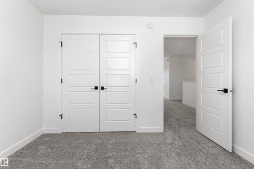 19312 29 Avenue, Edmonton, AB - Indoor Photo Showing Other Room