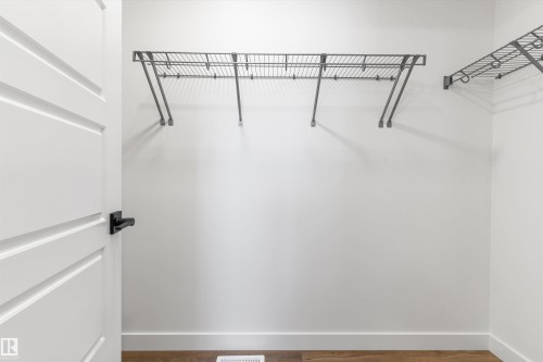 19312 29 Avenue, Edmonton, AB - Indoor With Storage