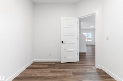19312 29 Avenue, Edmonton, AB - Indoor Photo Showing Other Room