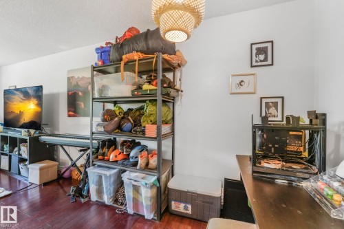 309 10636 120 Street, Edmonton, AB - Indoor