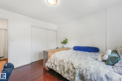 309 10636 120 Street, Edmonton, AB - Indoor Photo Showing Bedroom