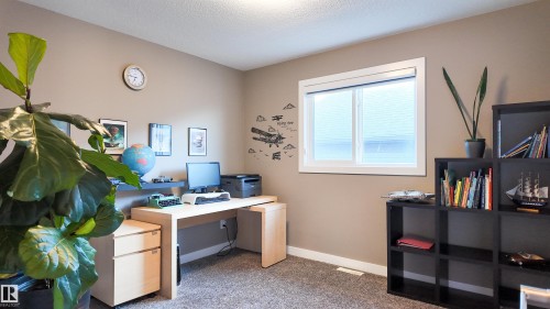 10 Moberg Close, Leduc, AB - Indoor Photo Showing Office