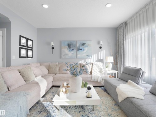 Living area with recessed lighting - 207 41 Avenue, Edmonton, AB - Indoor Photo Showing Living Room