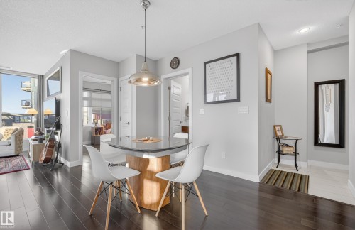 201 5151 Windermere Boulevard, Edmonton, AB - Indoor Photo Showing Dining Room