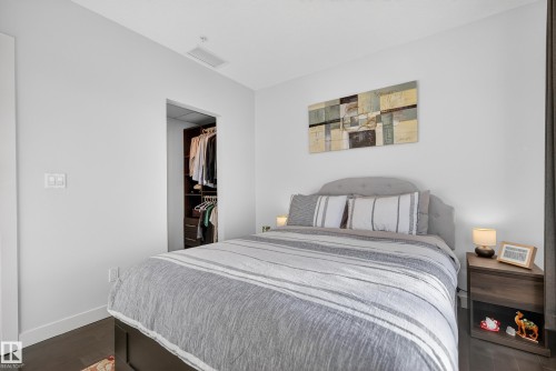 201 5151 Windermere Boulevard, Edmonton, AB - Indoor Photo Showing Bedroom
