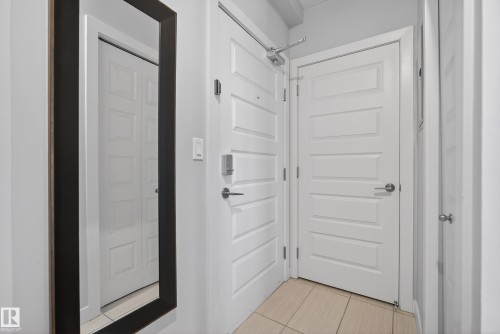 201 5151 Windermere Boulevard, Edmonton, AB - Indoor Photo Showing Other Room